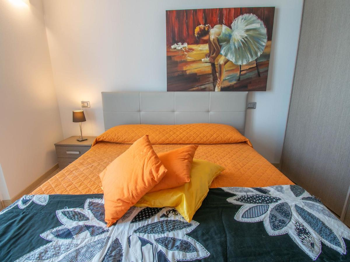 Van Gogh - Beautiful Lake Iseo View And Swimming Pool Parzanica Exterior photo